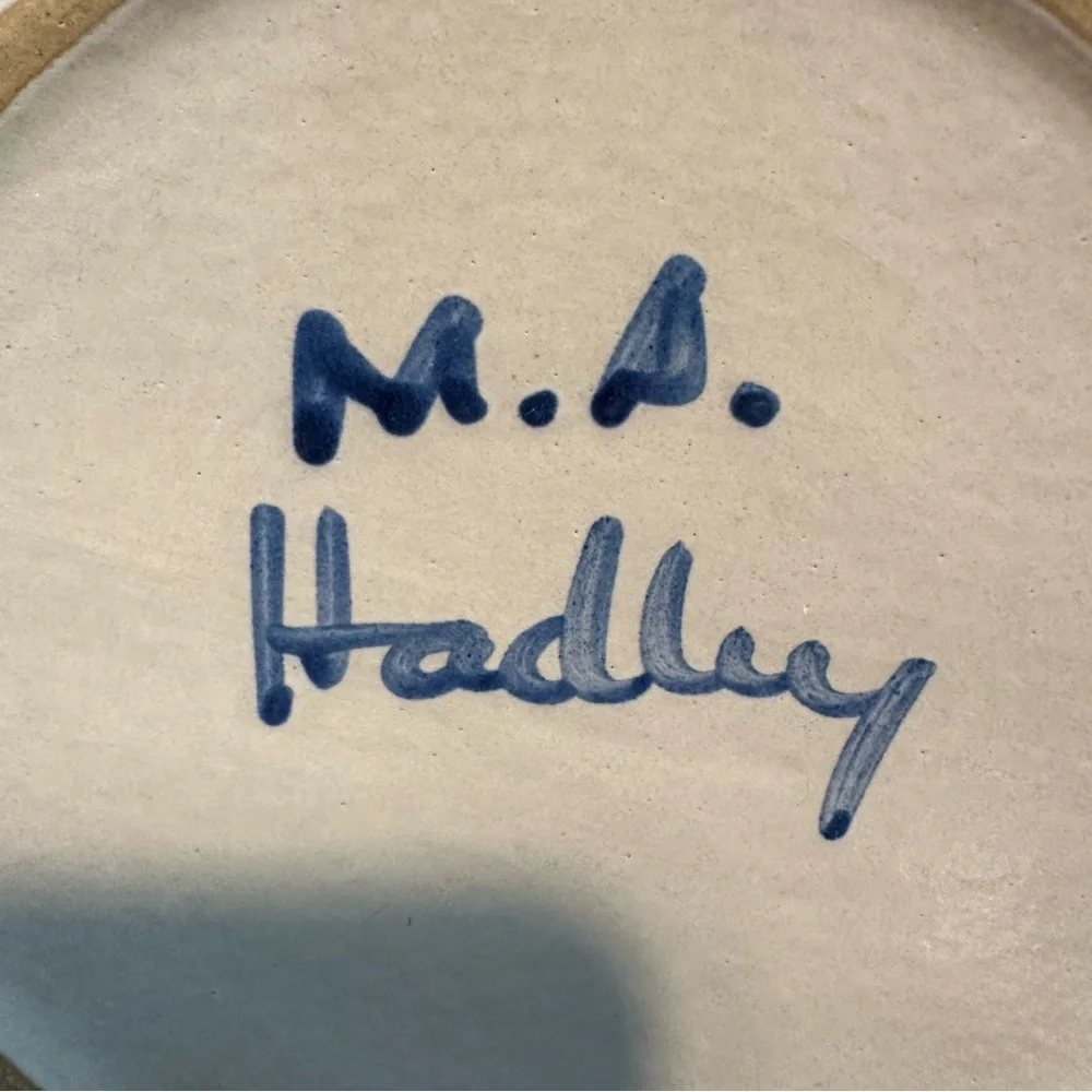 MA Hadley Country Scene Cat Luncheon Plate 9 inches